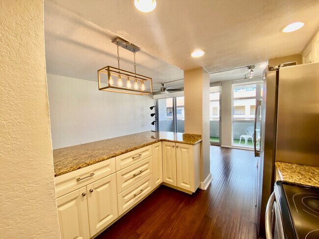 Looking from kitchen to living space - 470 3rd St S