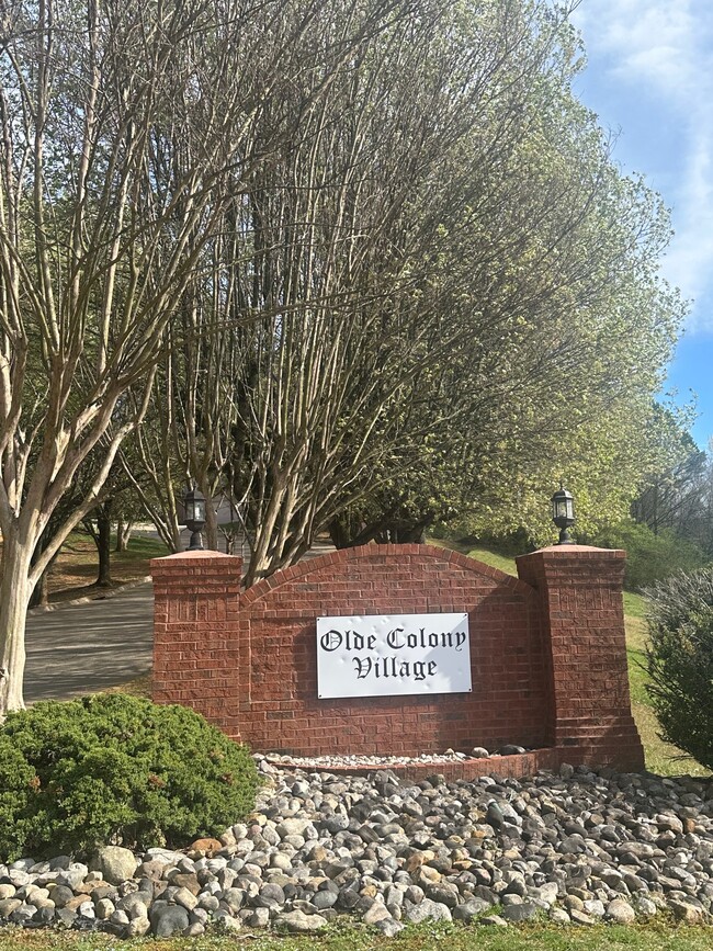 Building Photo - 814 Coleville Way