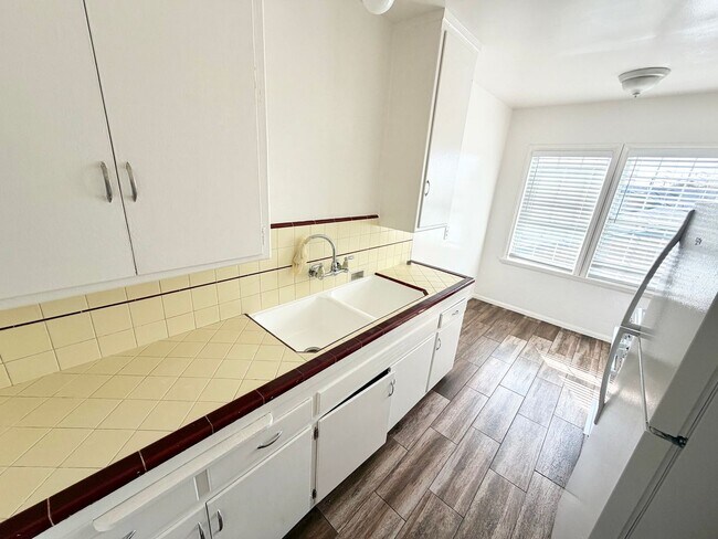 Building Photo - M 1616 S Atlantic