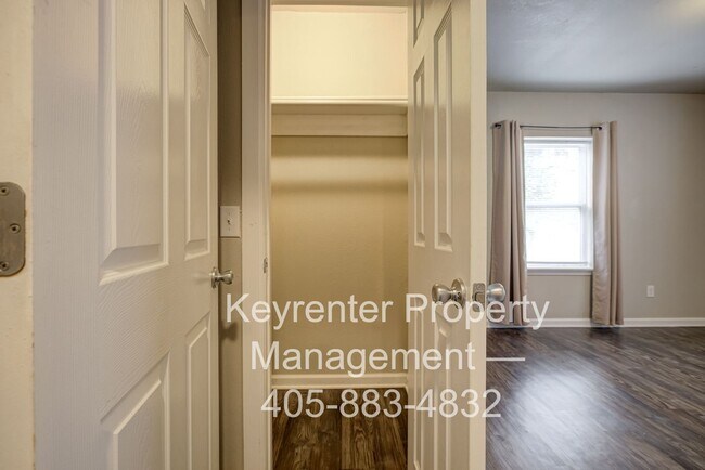 Building Photo - ACCEPTS HOUSING VOUCHERS - Bright & Stylish 2-Bedroom Close to the Plaza District