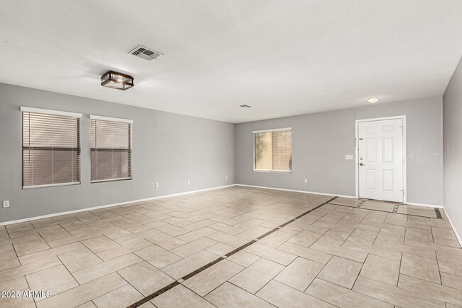 Building Photo - 2874 W Mineral Butte Dr