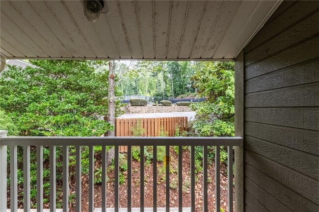 Building Photo - 2875 Torreya Way SE