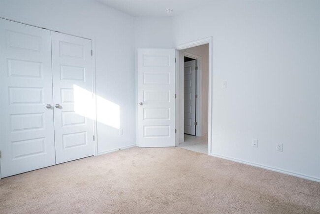 Building Photo - 345 Horsemint Way