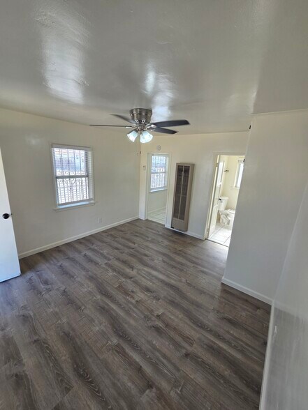 Building Photo - 5721 Loveland St
