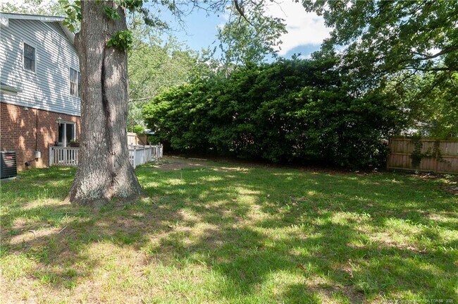 Building Photo - 1302 Kienast Dr
