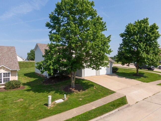 Building Photo - 3515-3517 Prescott Dr.