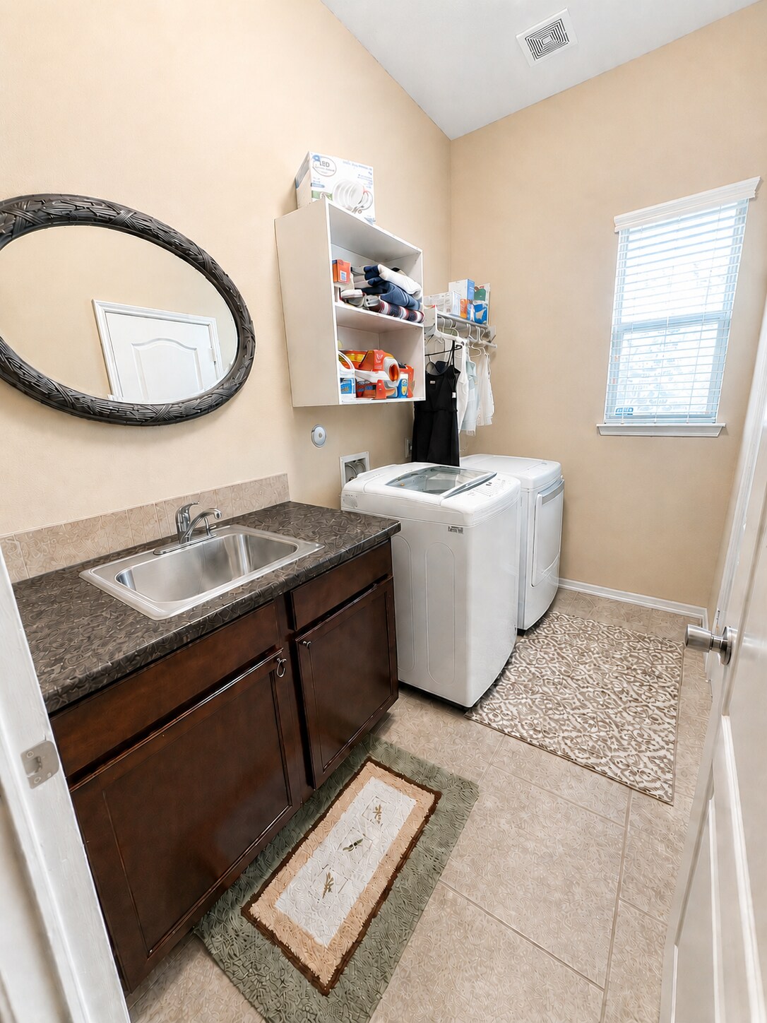 Building Photo - 5934 Beeston Hall Ct