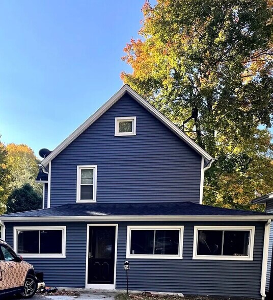 Building Photo - 14 Curtice St