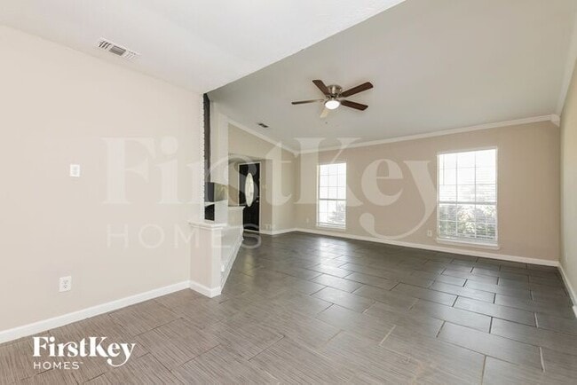 Building Photo - 8822 Westfield Dr