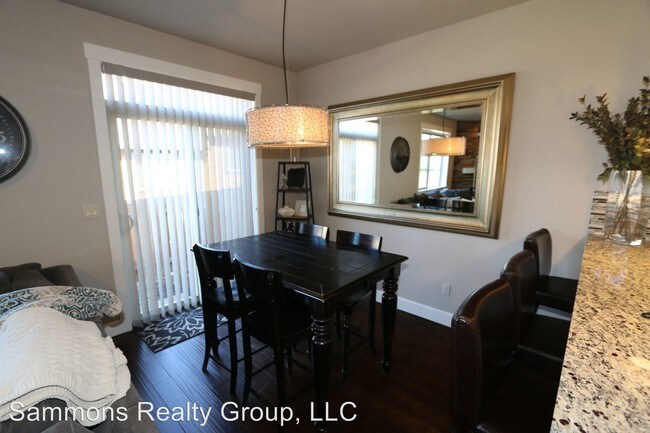 Building Photo - 9953 SE Merlo St