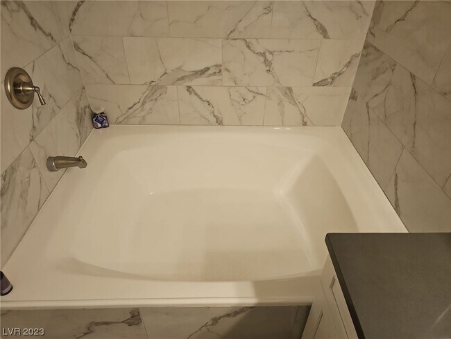 Building Photo - 2200 S Fort Apache Rd