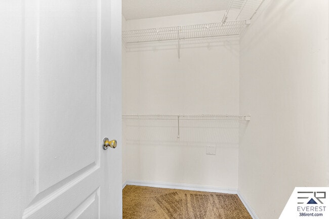 Building Photo - 411 S St Johns St