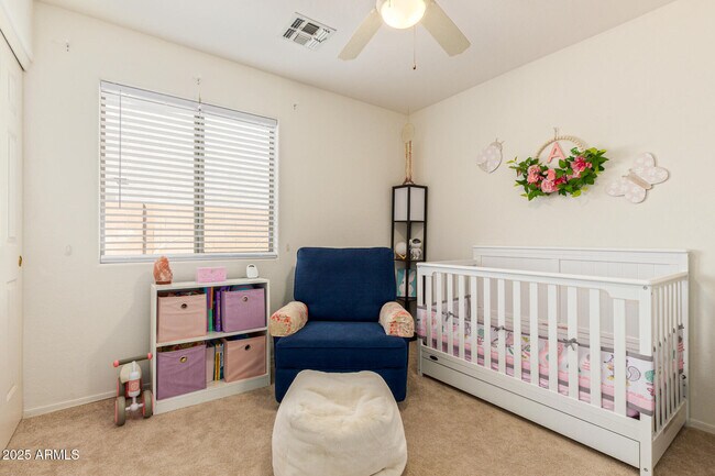 Building Photo - 543 S Wildrose