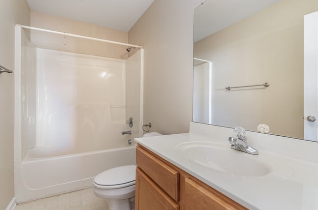 Building Photo - **Available in March!** 3 Level Townhome with Garage in Brier Creek