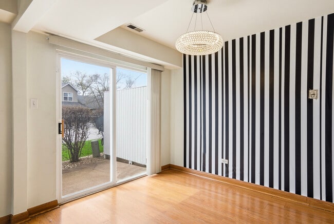 Building Photo - 5610 W Von Ave