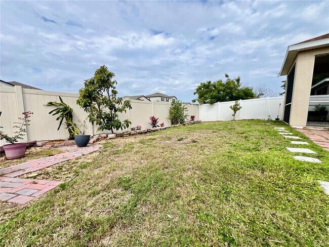 Building Photo - 724 Parker Den Dr