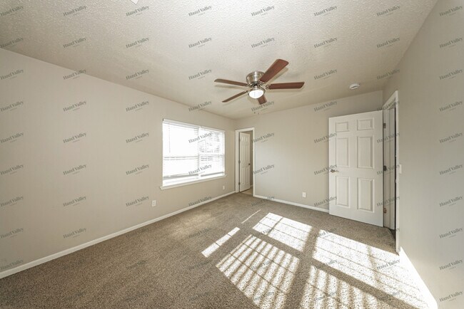 Building Photo - 912 Craig Dr