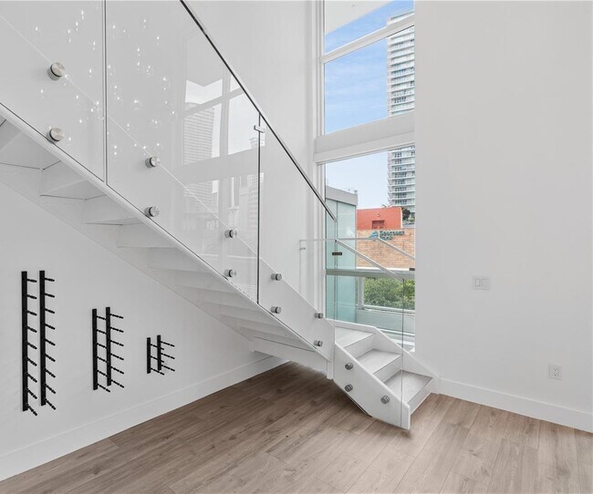 Building Photo - 1080 Brickell Ave