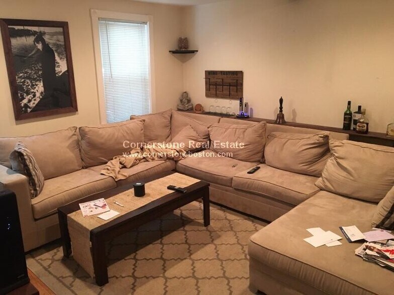 Building Photo - 65 Preble St