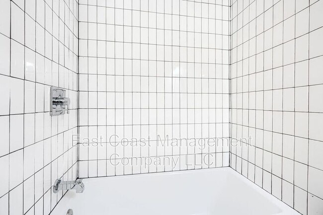 Building Photo - 3028 Chelsea Terrace