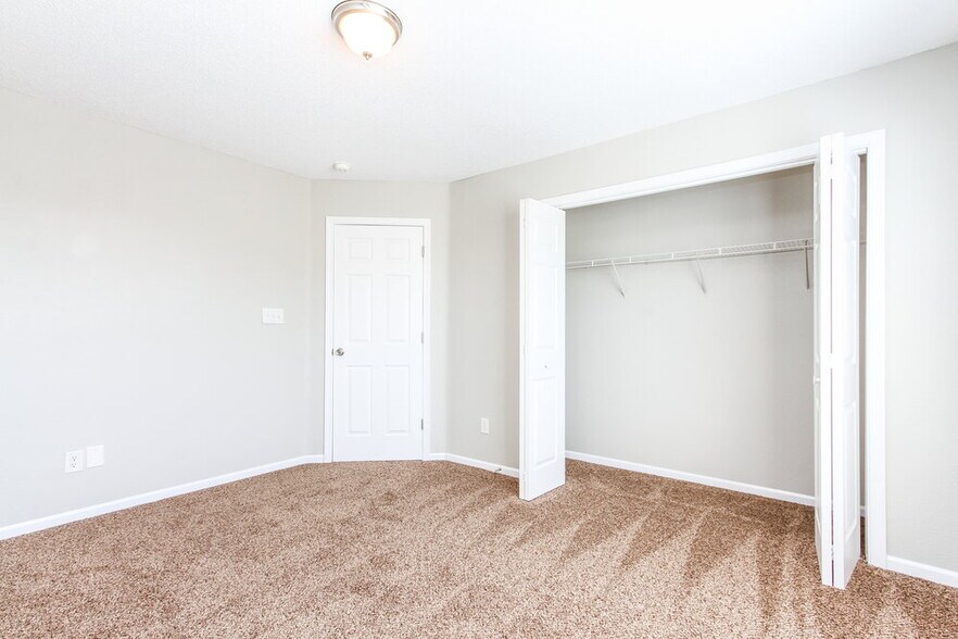 Building Photo - 3633 Laurel Cherry Ln