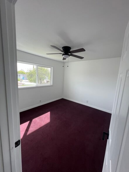 1st bedroom - 1210 Ballista Ave