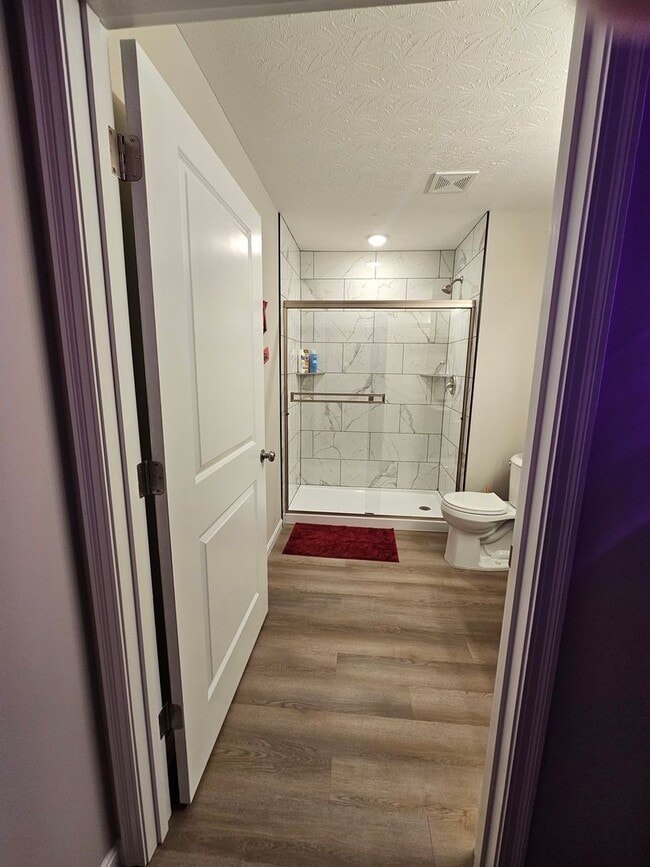 Building Photo - 814 Pierson Rd