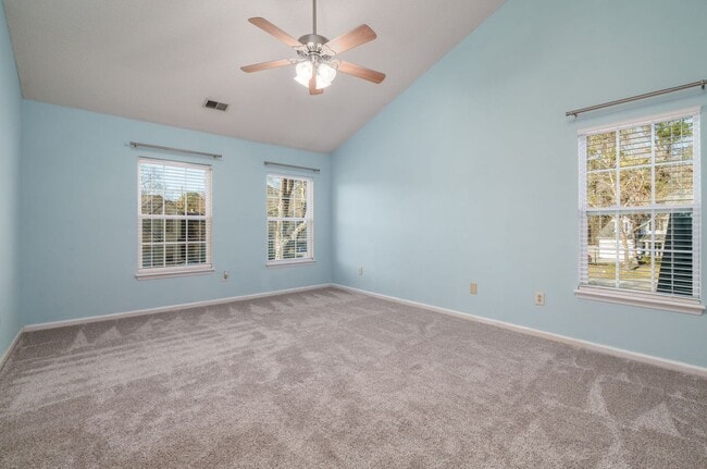 Building Photo - Your Modern West Ashley Retreat!