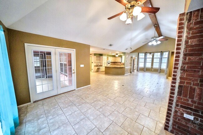 Building Photo - Executive Home in Greenshire with Luxurious Updates and Spacious Outdoor Living - Agent Commissio...