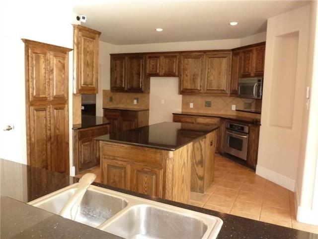Building Photo - 10187 Plainsman Ln