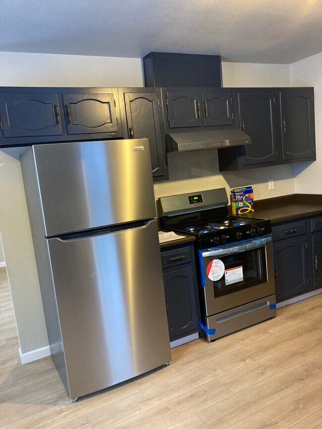 Building Photo - 1841 State St