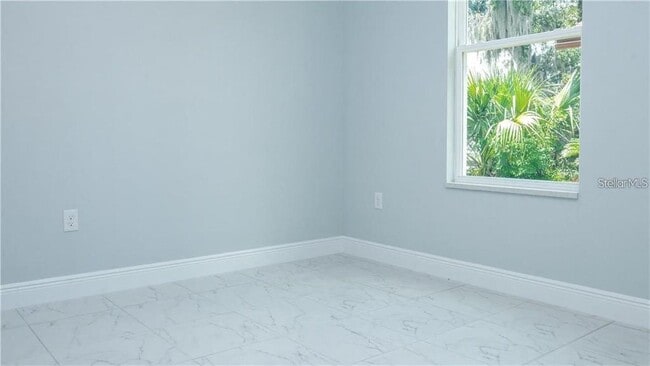 Building Photo - 3208 Mandeville St