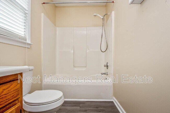 Building Photo - 3813 Constance Rd