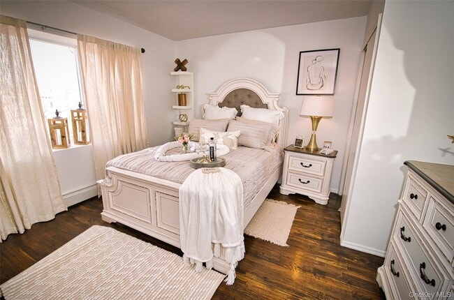 Building Photo - 180 Montauk Ave.