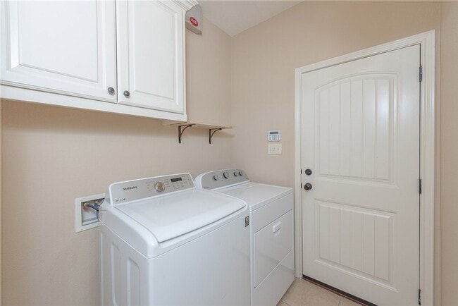 Building Photo - 2403 Norham Dr