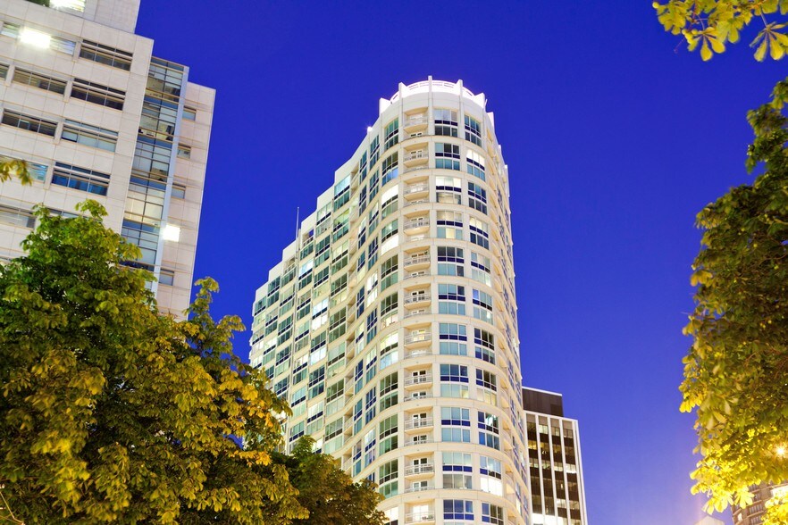 Met Tower Seattle, WA Apartment Finder