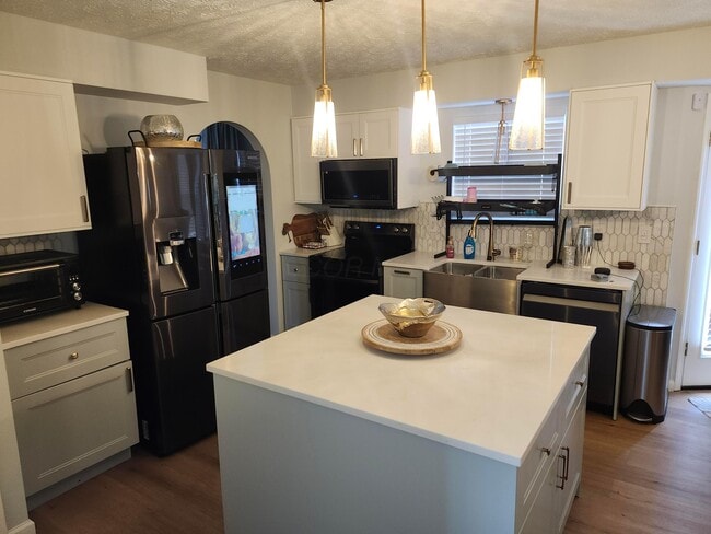 Building Photo - 8178 Slate Ridge Blvd