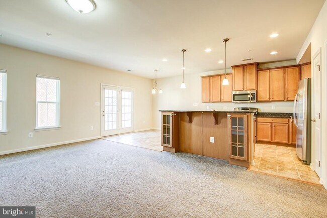 Building Photo - 426 Exchange Avenue