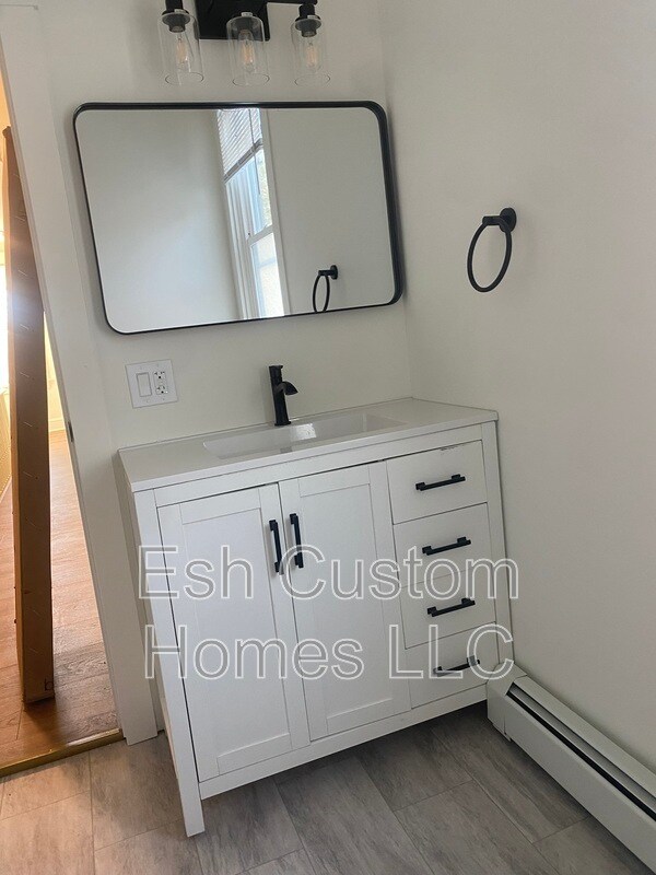 Building Photo - 2686 Lititz Pike