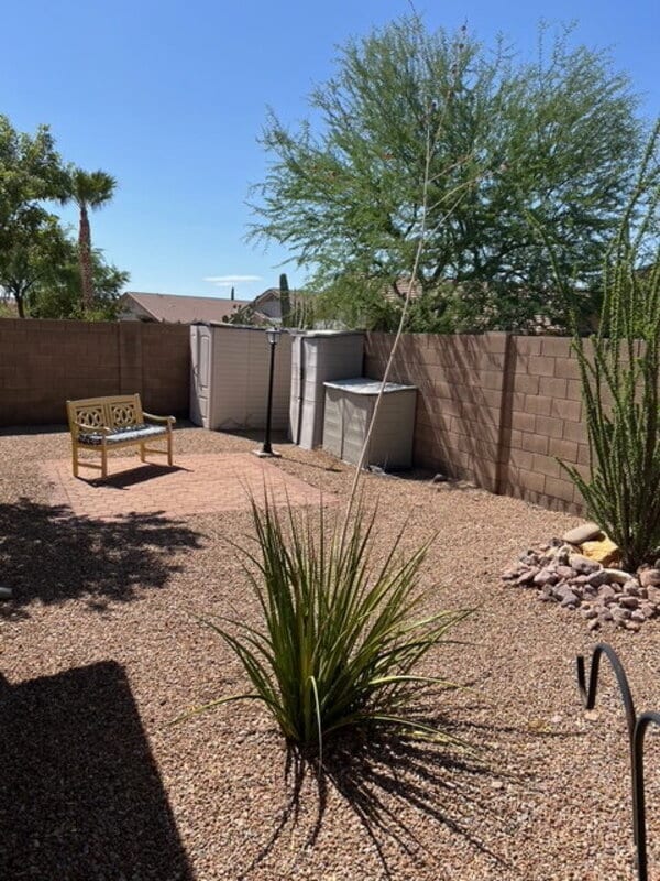 Building Photo - 8944 E Red Mountain Ln