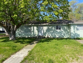 Building Photo - House for Rent!!