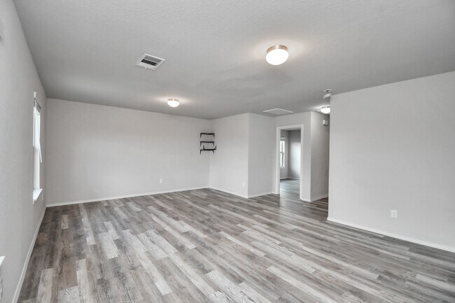 Building Photo - 5342 Prairie Dog Fork Ln