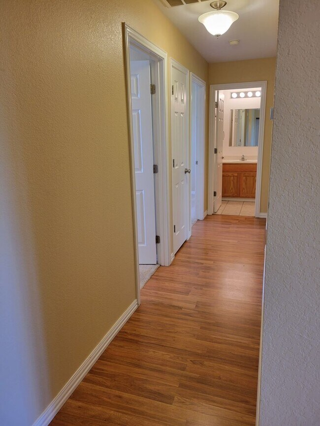 Building Photo - SPECTACULAR HOME ON CORNER LOT