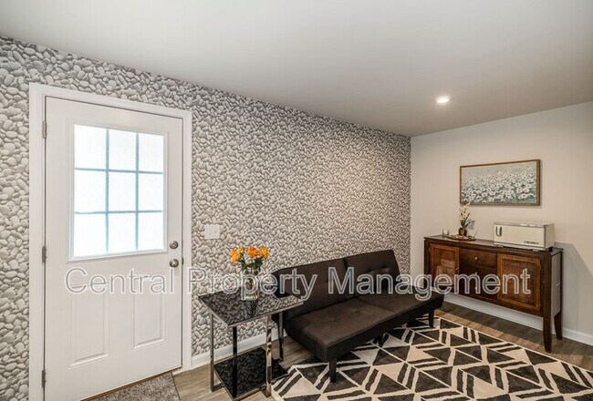 Building Photo - 225 Coldwater Creek Ct