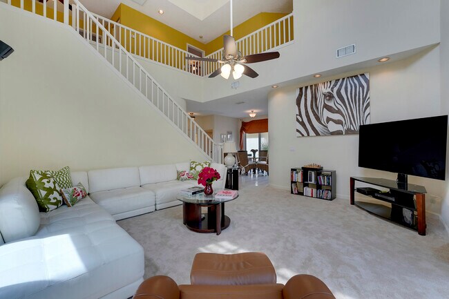 Building Photo - 27 Via Del Corso