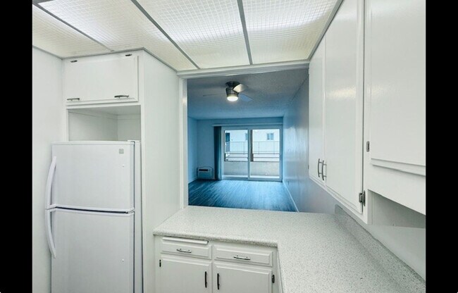 Building Photo - 2300 Front St