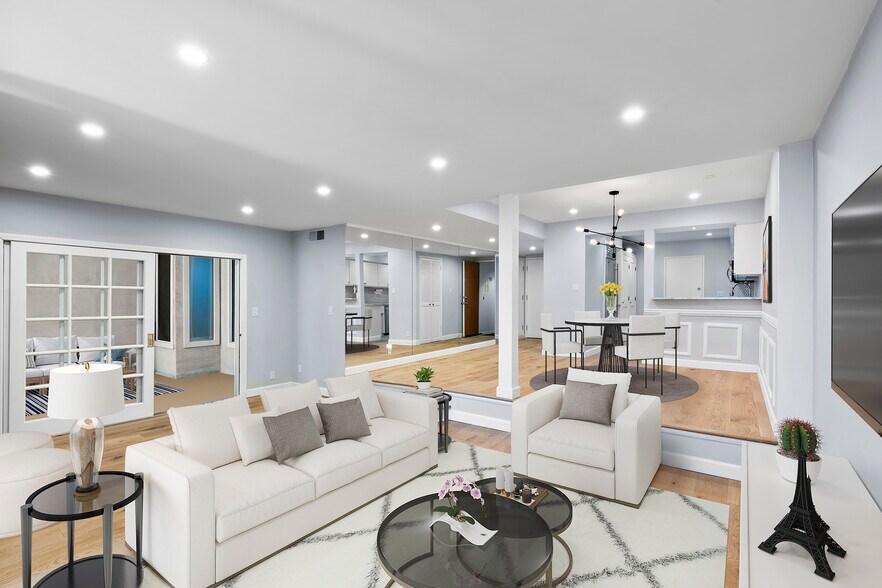Building Photo - 4807 Woodley Ave