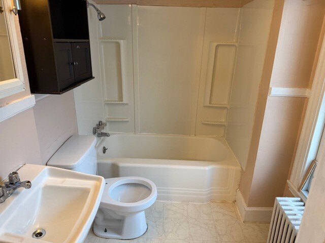 Building Photo - 27 Myrtle St