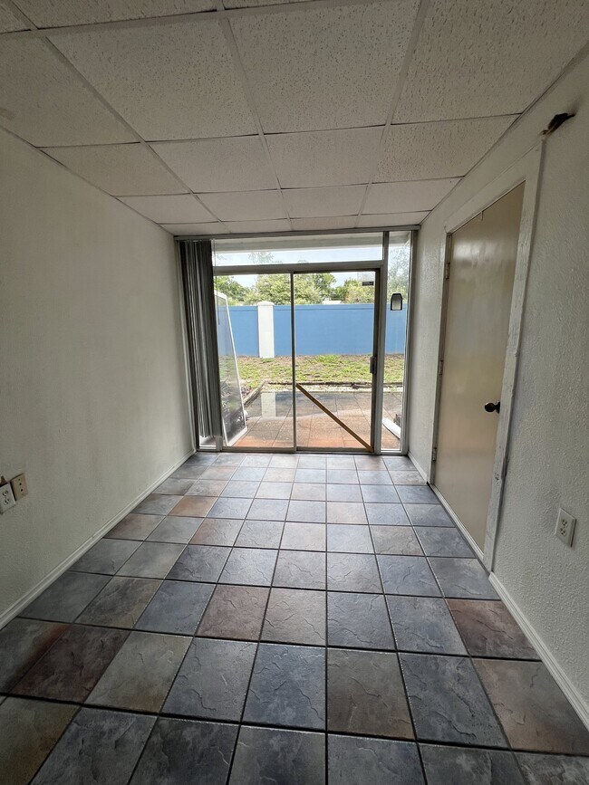 Building Photo - 3356 Fox Hunt Dr