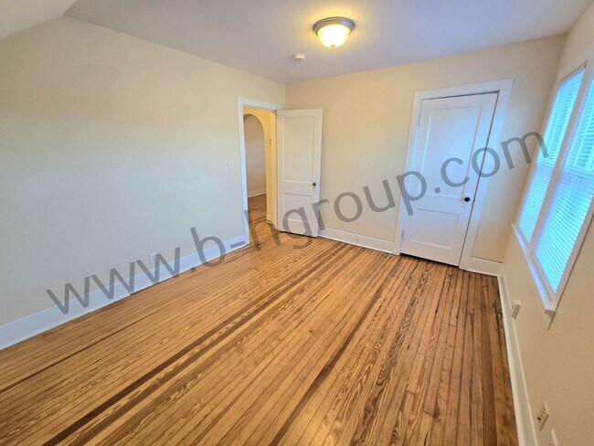 Building Photo - 1313 73rd St